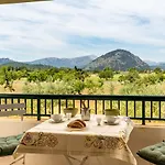 Villa La Vinya By Homevillas360 *